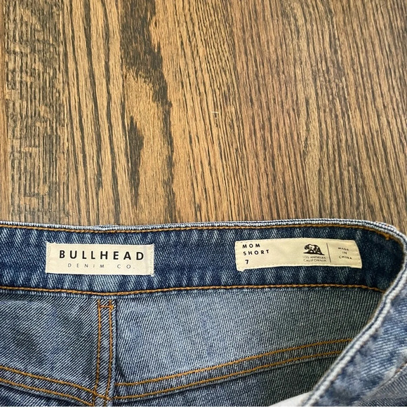 Pacsun Bullhead high waist mom denim shorts size 7 - Picture 2 of 3